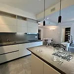 Luxury View - - Apartment