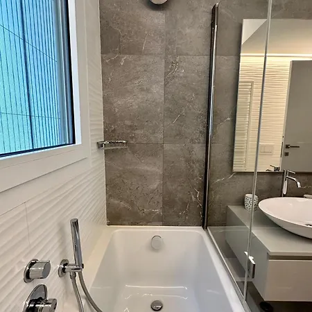 Luxury View - - Apartment Cernobbio